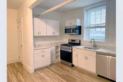 15 Thatcher St #B, Brookline, MA 02446 - Photo 1