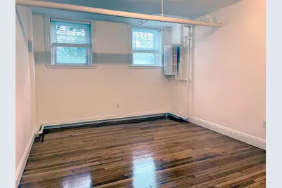 15 Thatcher St #B, Brookline, MA 02446 - Photo 5