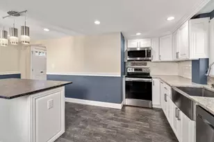 125 Thacher, Milton, MA 02186 - Photo 3