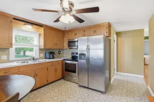 9 Brook St, South Hadley, MA 01075 - Photo 11