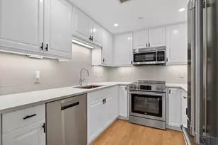 10 Bowdoin St, Boston, MA 02114 - Photo 11