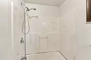 69 Lake Ave, Leicester, MA 01524 - Photo 15