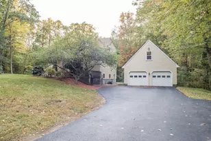 187 Thayer St, Millville, MA 01529 - Photo 33