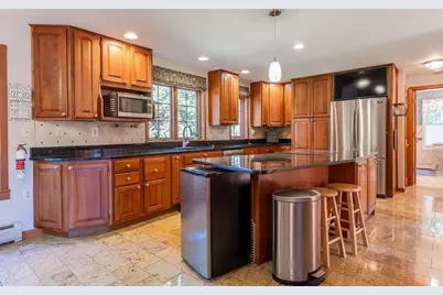 61 Plain Rd, Hatfield, MA 01038 - Photo 11