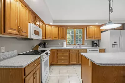 45 Turner Dr., Bridgewater, MA 02324 - Photo 7