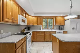 45 Turner Dr, Bridgewater, MA 02324 - Photo 7