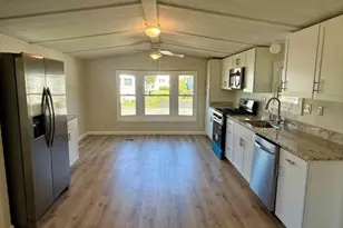 10 Melissa Dr, Attleboro, MA 02703 - Photo 9
