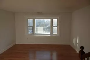 30 Angle St, Lowell, MA 01851 - Photo 7