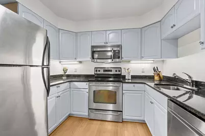 25 Marion St #27, Brookline, MA 02446 - Photo 9