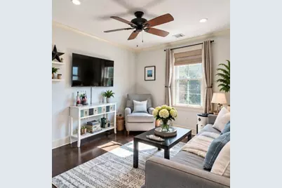 581 E 8th Street #2, Boston, MA 02127 - Photo 3
