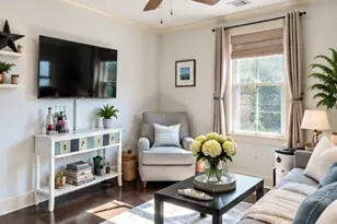 581 E 8th St, Boston, MA 02127 - Photo 3
