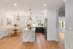 113 Beacon St, Somerville, MA 02143 - Photo 5