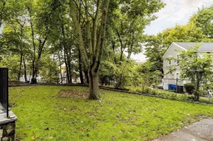 8 Pine St, Boston, MA 02136 - Photo 35
