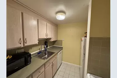 20 Stearns Rd #63, Brookline, MA 02446 - Photo 9