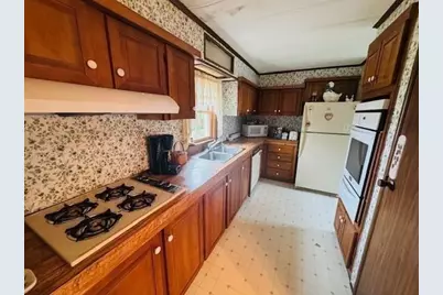 16 Charles Way, Plymouth, MA 02360 - Photo 5