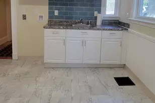41 Longfellow St, Boston, MA 02122 - Photo 17
