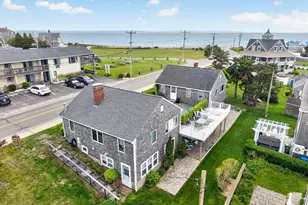 424 Grand Ave, Falmouth, MA 02540 - Photo 3