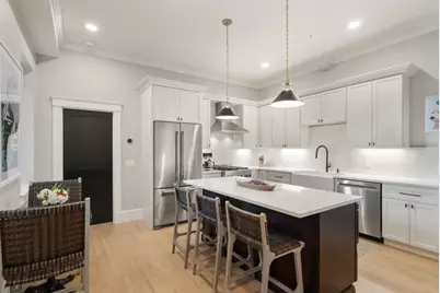 40 Mount Vernon Street #1, Boston, MA 02129 - Photo 5
