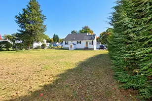 46 Litchfield Ave, Dracut, MA 01826 - Photo 3