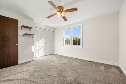 52 Warren St #8, Peabody, MA 01960 - Photo 17