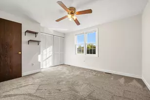 52 Warren St, Peabody, MA 01960 - Photo 17