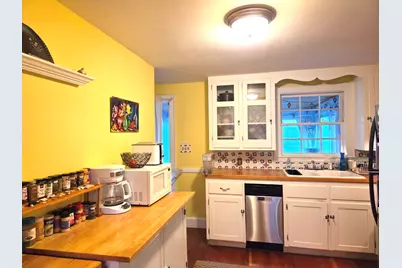 48 Mary Street #2, Arlington, MA 02474 - Photo 3