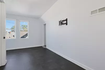 161 Smith St, Lowell, MA 01851 - Photo 37