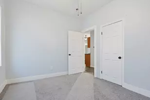161 Smith St, Lowell, MA 01851 - Photo 25