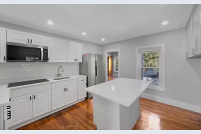 16 Grand St #B, Leominster, MA 01453 - Photo 3