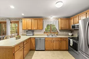 8 George Littlefield Cir, Middleborough, MA 02346 - Photo 13