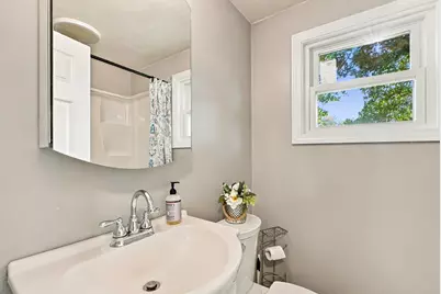 33 Rondeau Rd, Bellingham, MA 02019 - Photo 11