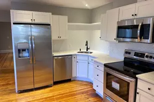 46 Court St, Plymouth, MA 02360 - Photo 3
