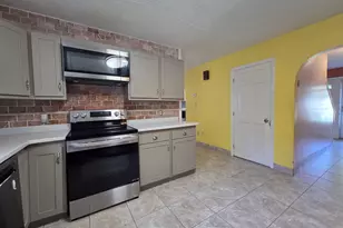 4 Joseph St, Dudley, MA 01571 - Photo 7