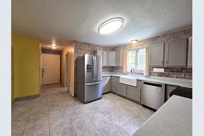 4 Joseph St, Dudley, MA 01571 - Photo 3