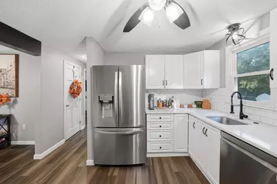 68 Miles St, Millbury, MA 01527 - Photo 7