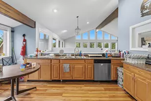 612 Drift Rd, Westport, MA 02790 - Photo 3