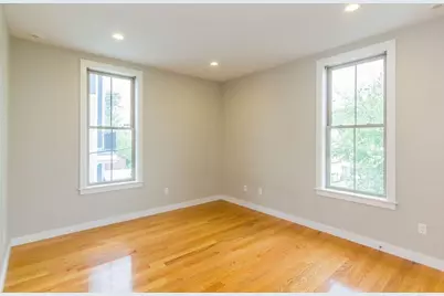 65 Willow Court #3, Boston, MA 02127 - Photo 5