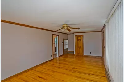 29 Marguerite St, Chicopee, MA 01020 - Photo 9