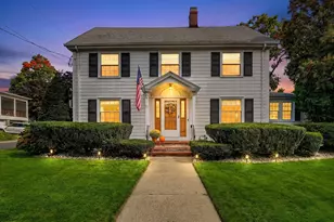 21 Elm St, Melrose, MA 02176 - Photo 1