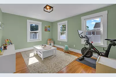 18 Sturgis St, Woburn, MA 01801 - Photo 15