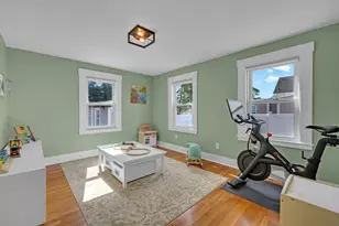 18 Sturgis St, Woburn, MA 01801 - Photo 15