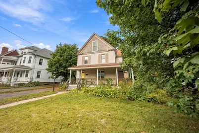 30 Myrtle Ave, Holyoke, MA 01040 - Photo 29