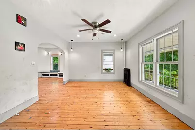 30 Myrtle Ave, Holyoke, MA 01040 - Photo 13