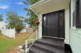 13 Furrow St, Westfield, MA 01085 - Photo 3