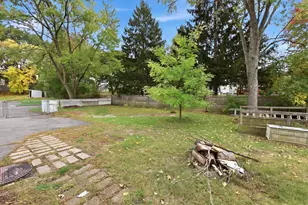 50 Finch Rd, Springfield, MA 01119 - Photo 3