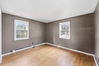 50 Finch Rd, Springfield, MA 01119 - Photo 9