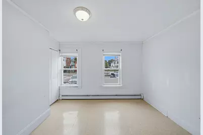 8 Cady St, Lowell, MA 01852 - Photo 21