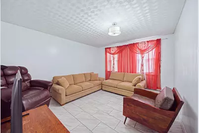8 Cady St, Lowell, MA 01852 - Photo 5