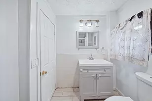 8 Cady St, Lowell, MA 01852 - Photo 11
