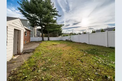 44 Essex St, Revere, MA 02151 - Photo 5
